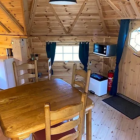 Huize Ouwervelden Bed & Breakfast 2*