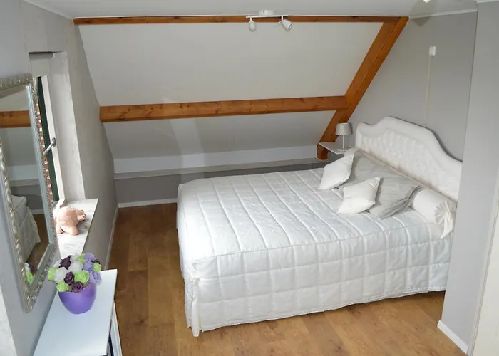 Huize Ouwervelden Bed & Breakfast