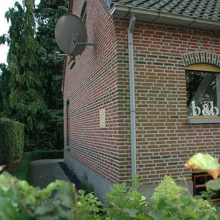 Bed & Breakfast Huize Ouwervelden Wouwsche Plantage