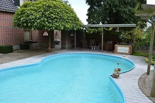 Huize Ouwervelden Oda ve Kahvaltı 2*